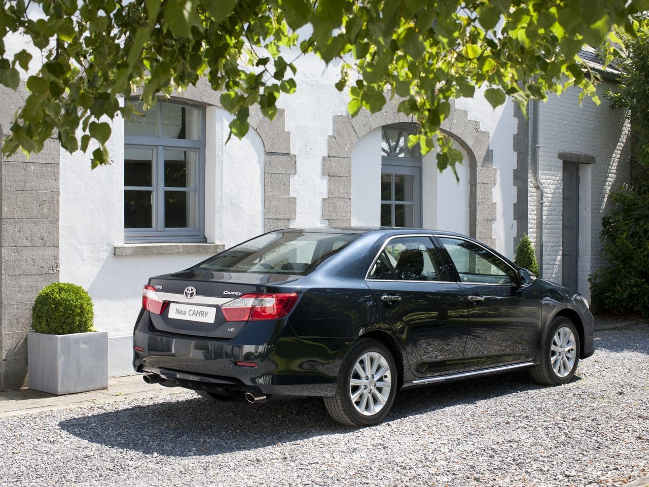 Toyota Camry - Аренда авто в Челябинске